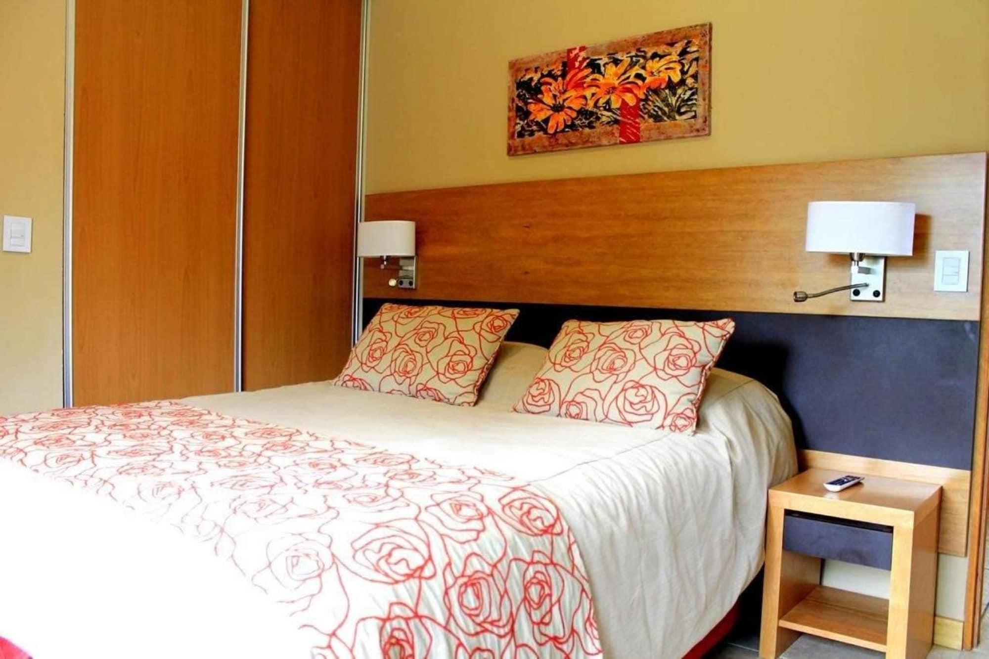 Los Robles Apart & Spa San Carlos de Bariloche Bagian luar foto