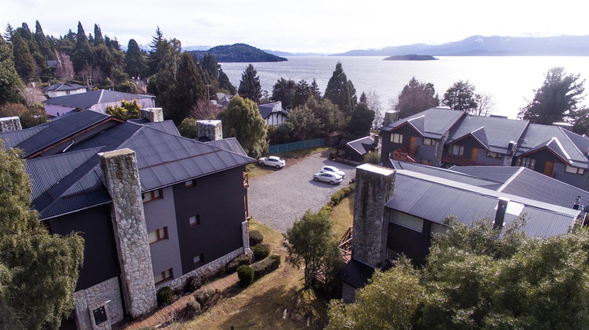 Los Robles Apart & Spa San Carlos de Bariloche Bagian luar foto