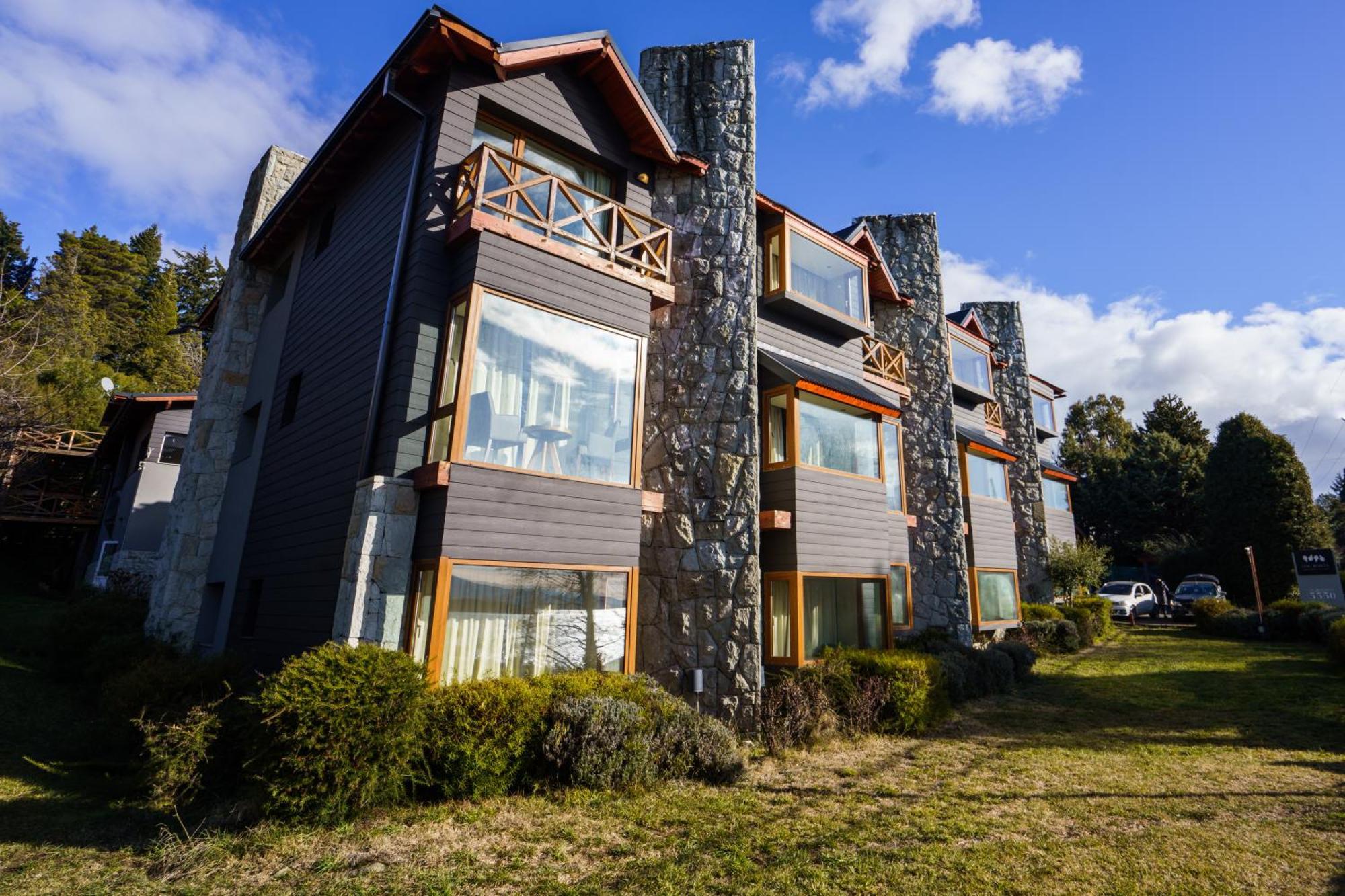 Los Robles Apart & Spa San Carlos de Bariloche Bagian luar foto