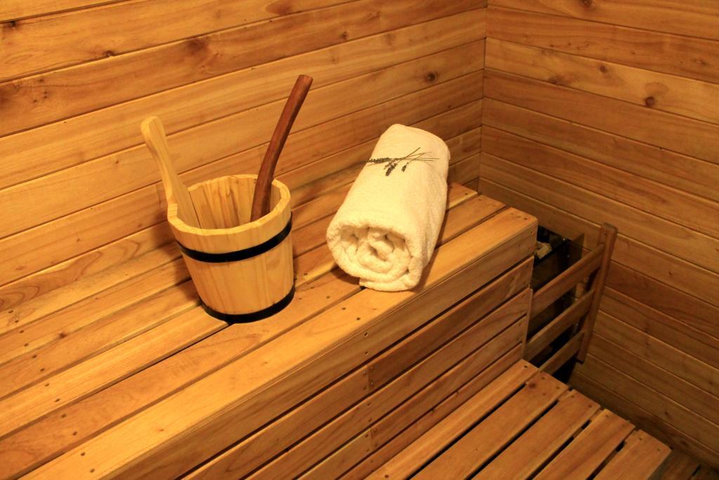 Los Robles Apart & Spa San Carlos de Bariloche Bagian luar foto
