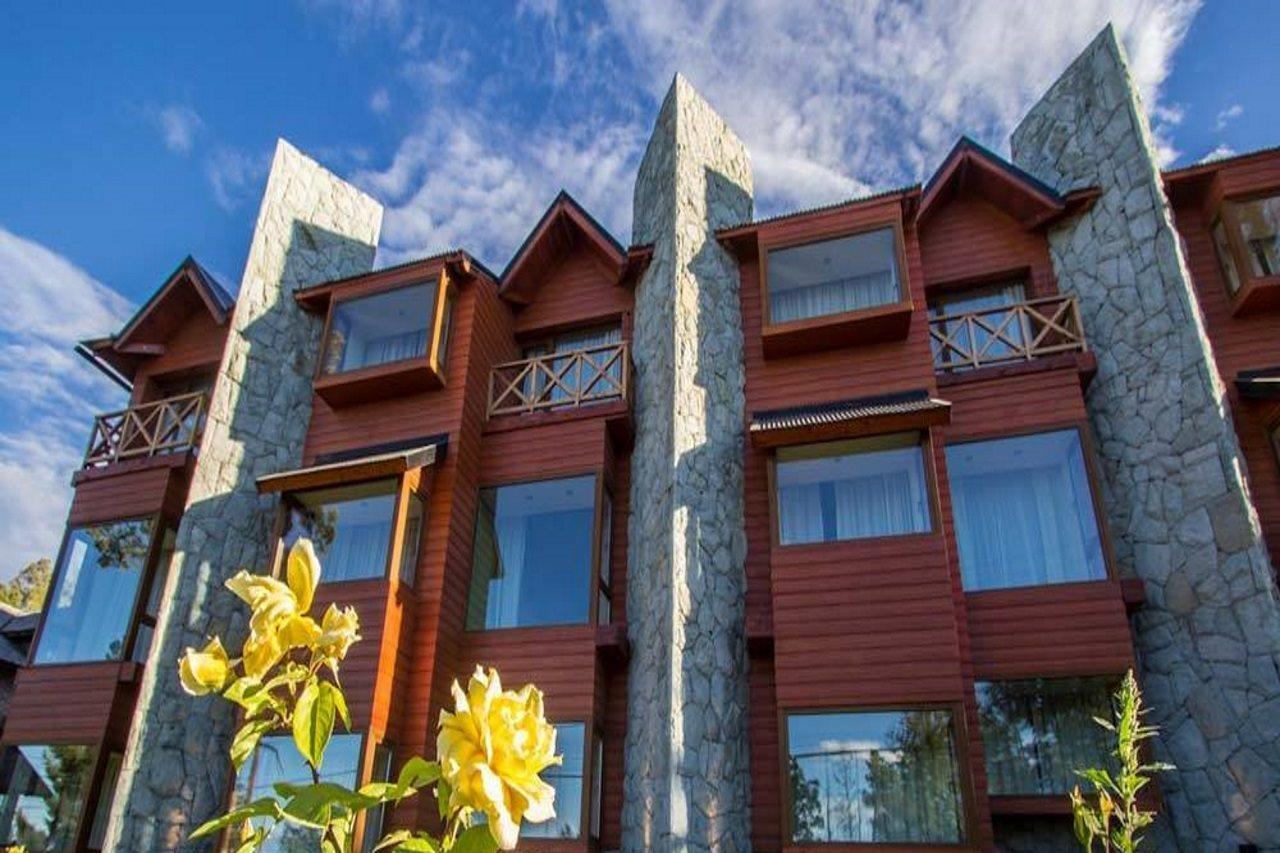 Los Robles Apart & Spa San Carlos de Bariloche Bagian luar foto