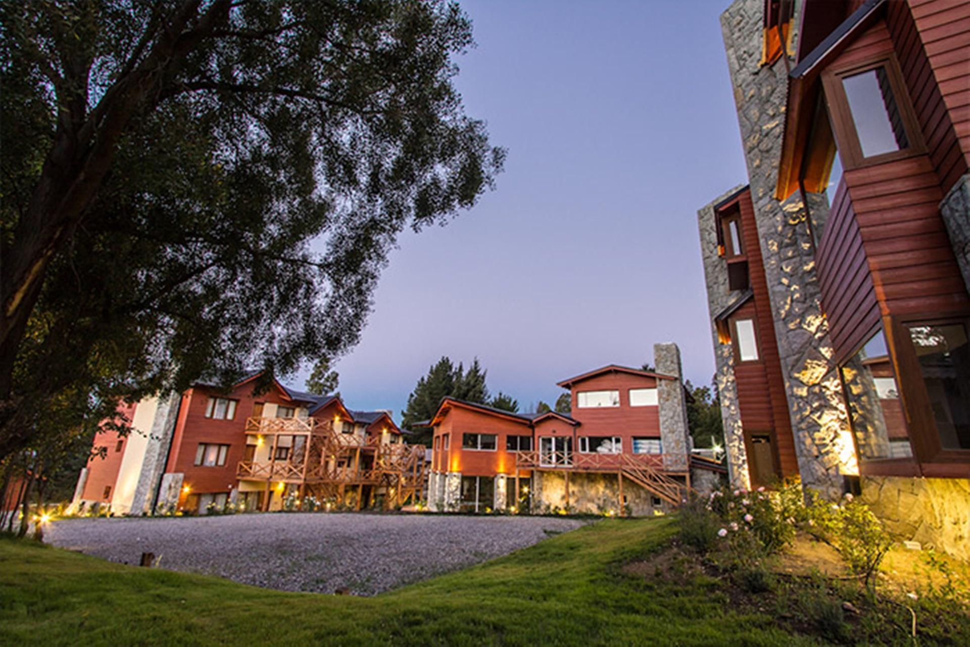 Los Robles Apart & Spa San Carlos de Bariloche Bagian luar foto