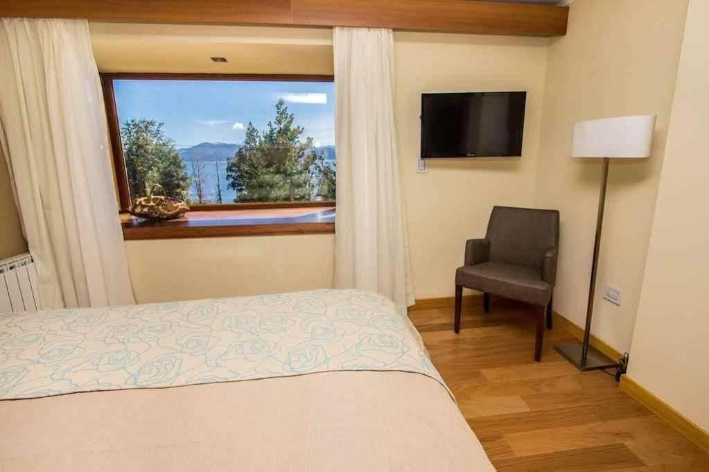 Los Robles Apart & Spa San Carlos de Bariloche Bagian luar foto